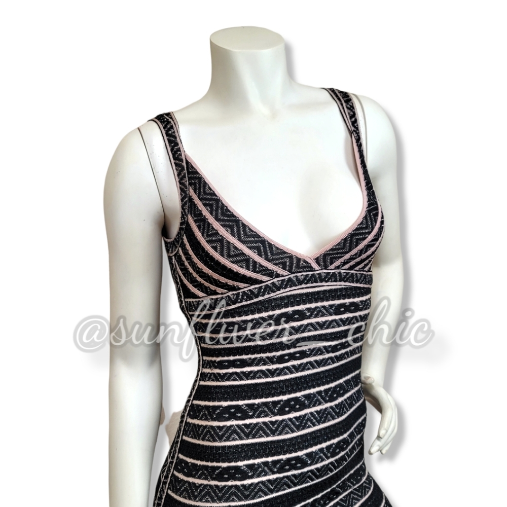 Herve Leger/Max Azria Lace Textured Bandage Dress - Picture 4 of 16